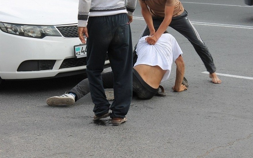 избить пешехода, фото из открытых источников