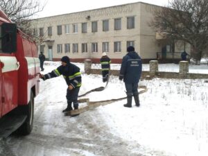 фото ГСЧС,  &quot;заминировали&quot; сельский совет