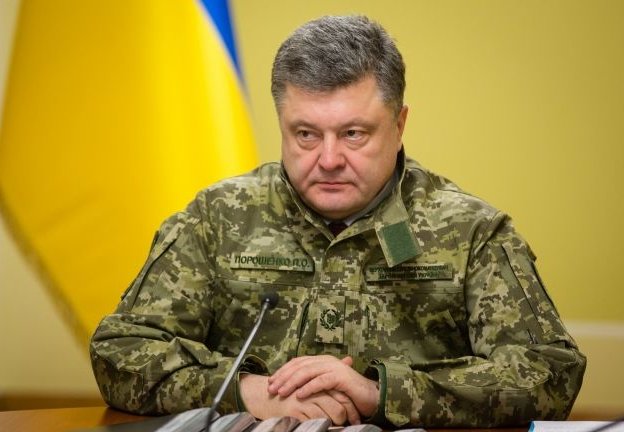 petro_poroshenko_military