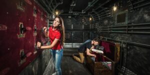 Жители Днепра бегают от маньяков и ищут НЛО