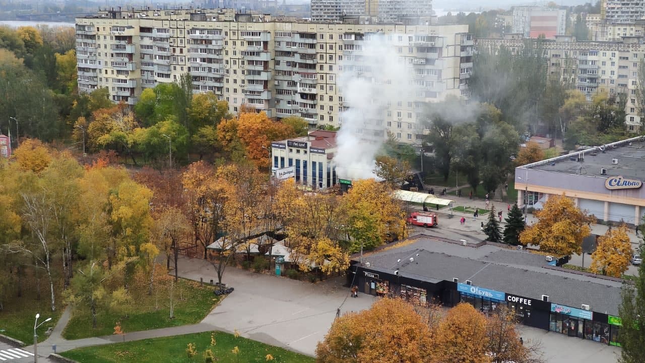 В Днепре на Победе загорелись кисоки