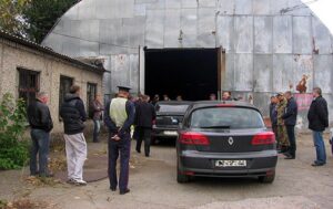 фото ГУНП, незаконный пункт приема металла