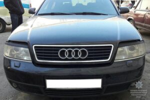 фото ГУНП, задержание подозрительных автомобилей