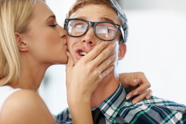 pochemu-muzhchina-boitsya-zhenshchinu-1036-41792