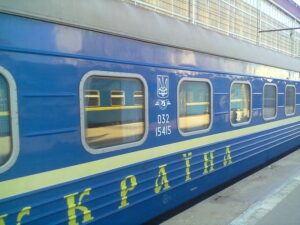поезд в Украине, фото из открытых источников