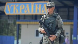 Пограничники ведут усиленное визуальное наблюдение за пассажирами из Италии