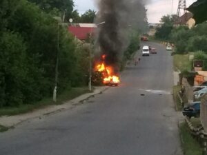 фото http://dp.vgorode.ua, автомобиль сгорел