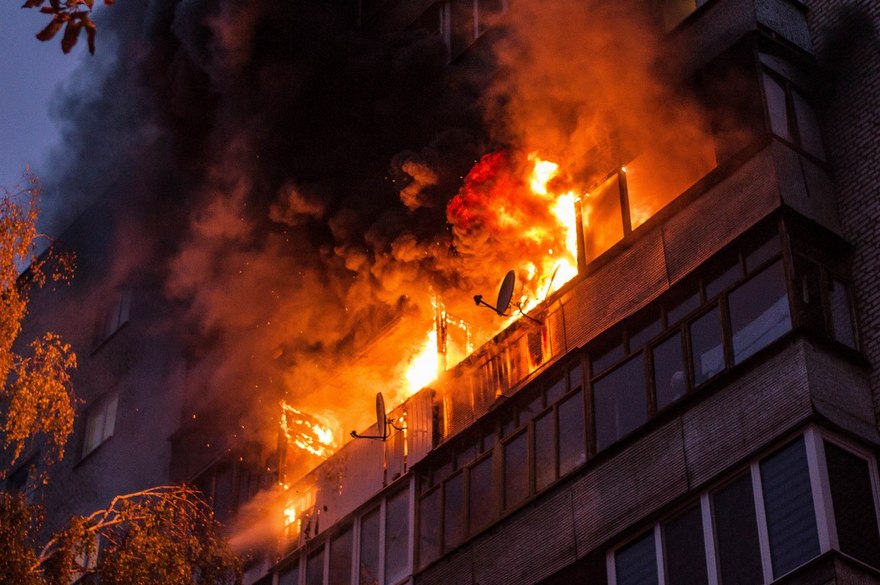 пожар в квартире, фото из открытых источников