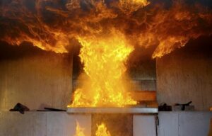 пожар в квартире, фото из открытых источников