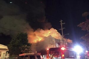 pozhar_v_nochnom_klube_v_ssha