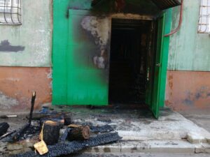 В Днепре в многоэтажке вспыхнул пожар