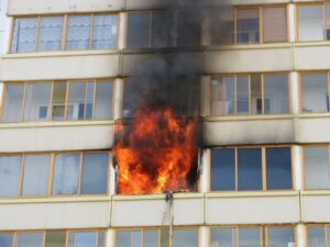 пожар в квартире, фото из открытых источников