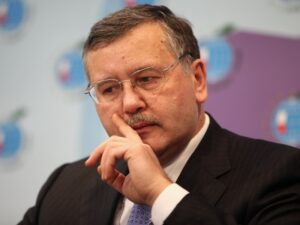 Луценко подала в суд на Гриценко