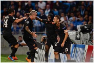 radja_nainggolan_francesco_totti_gervinho_as_roma_2015