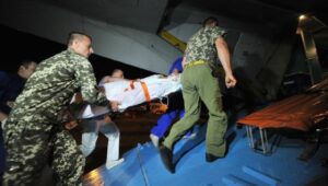 доставили раненых волонтёров