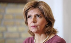 Богомолец зарабатывает на Посольстве США