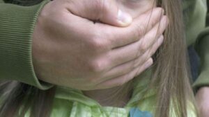 В Украине узаконили “реестр педофилов”