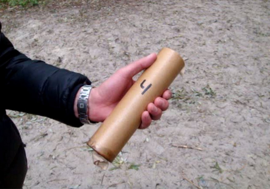 шашка в руке, фото из открытых источников