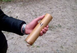шашка в руке
