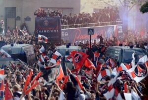 Фанат &quot;ПСЖ&quot; убил друга из-за поражения от &quot;Барселоны&quot;