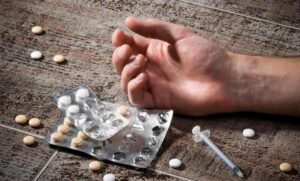 фото filefastovik.com, смерть наркомана