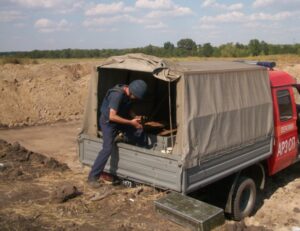 спасатели нашли боеприпасы, фото ГСЧС