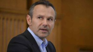 Вакарчук призвал президента и нардепов принять новый избирательный закон