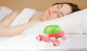 Как связаны между собой сон и похудение
