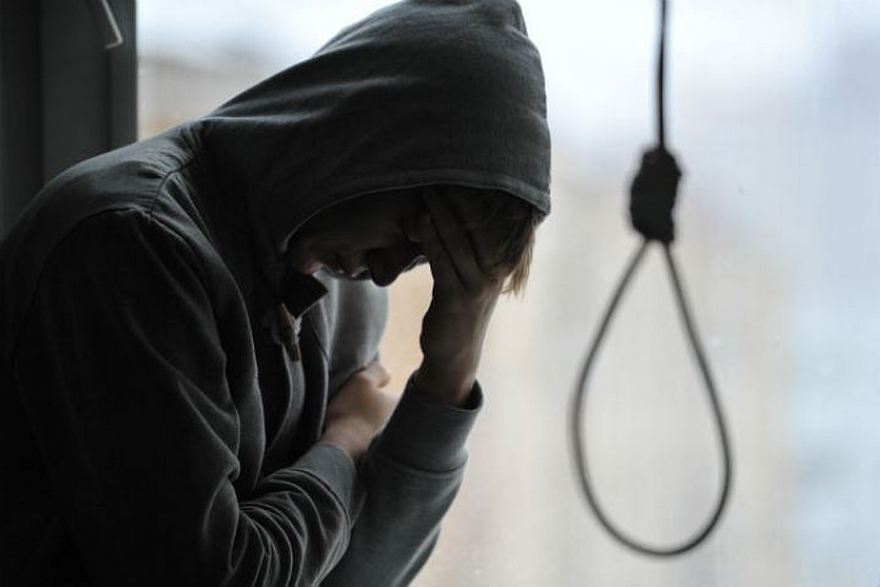 повеситься, фото из открытых источников