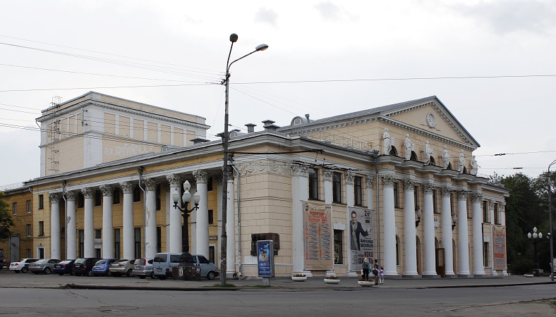 театр Горького