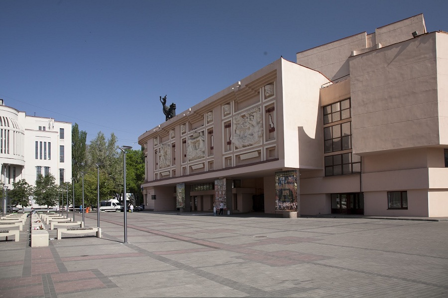 Театр Шевченка в Днепропетровске