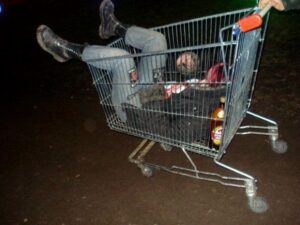 тележка, фото из открытых источников