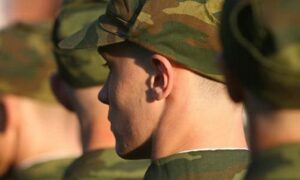 военные