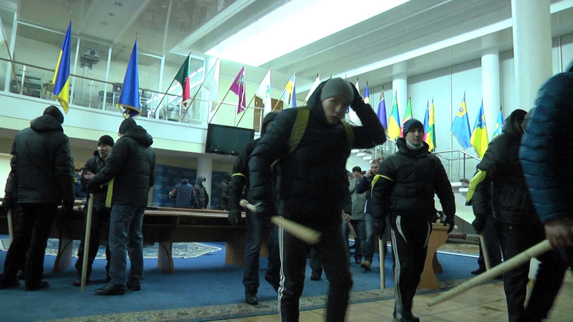 titushki_gorsovet