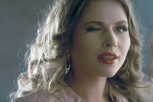 Юлия Топольницкая