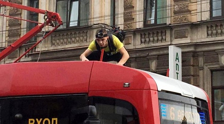 селфи на трамвае, фото из открытых источников