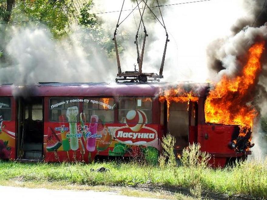 загорелся скоростной трамвай, фото из открытых источников