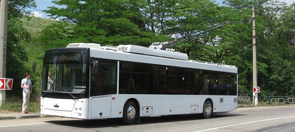 trolleybus