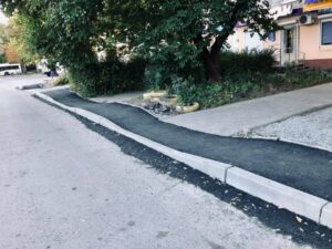 Ремонт тротуаров на 12 квартале