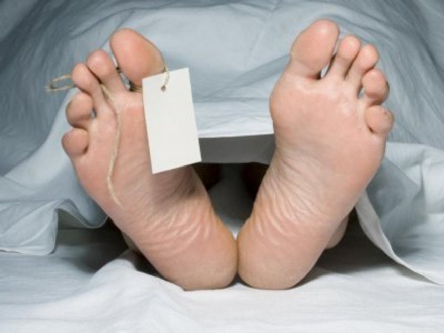 труп с биркой на ноге, фото из открытых источников