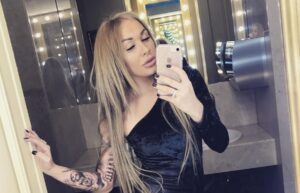 Жена украинского футболиста, которая стала знаменитее своего мужа