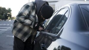 угонщик, фото из открытых источников