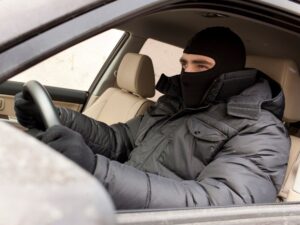 угнать автомобиль, фото из открытых источников
