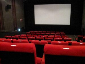 В Украине хотят смотреть фильмы в кинотеатрах на русском языке