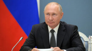 Путин пожаловался Макрону на Украину
