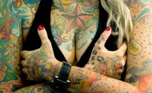 трудности для туристов с тату