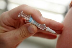 Как вакцинируются народные депутаты от кори