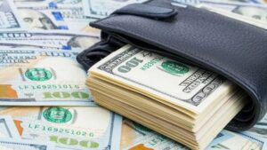 Украинцы активно открывают депозиты в валюте