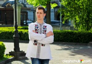 Мужчина в вышиванке