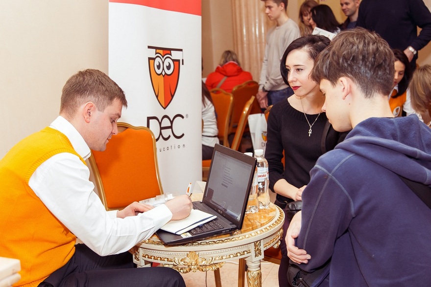 выставка, фото https://dp.informator.ua